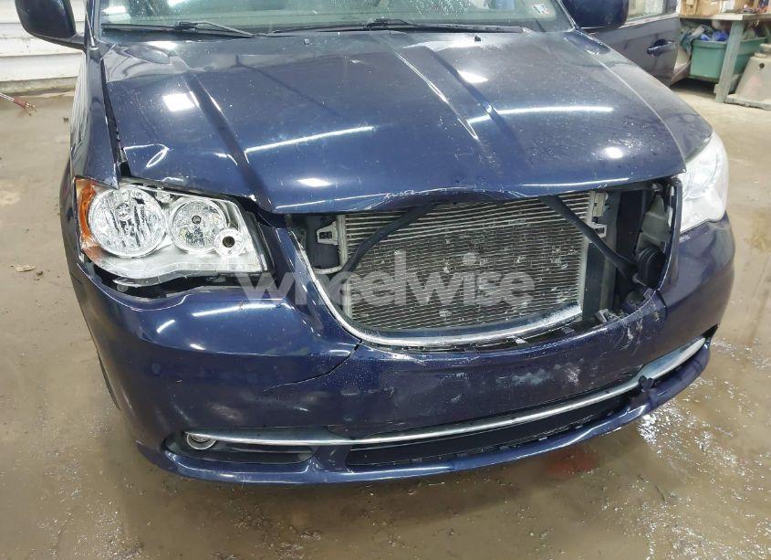 Photo 6 of 2016 Chrysler Town & COUNTRY TOURING (VIN 2C4RC1BG1GR205311)