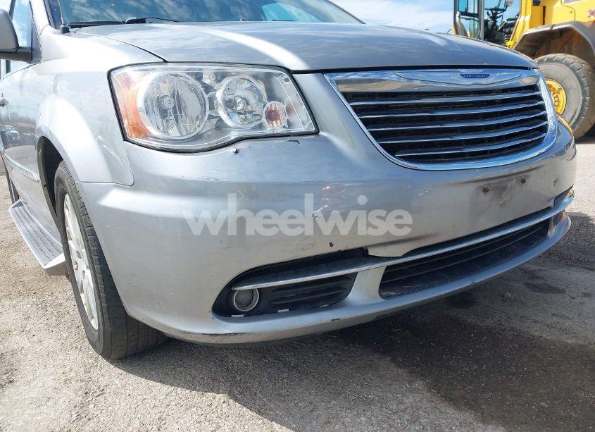 Photo 18 of 2016 Chrysler Town & COUNTRY TOURING (VIN 2C4RC1BG1GR206426)