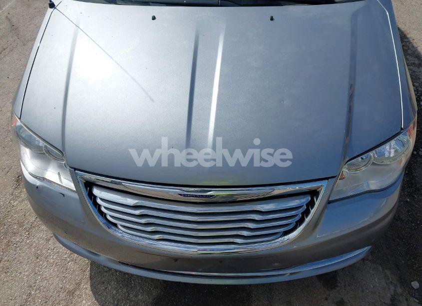 Photo 19 of 2016 Chrysler Town & COUNTRY TOURING (VIN 2C4RC1BG1GR206426)