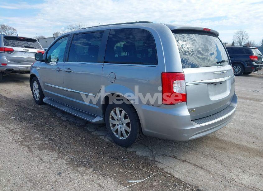 Photo 3 of 2016 Chrysler Town & COUNTRY TOURING (VIN 2C4RC1BG1GR206426)