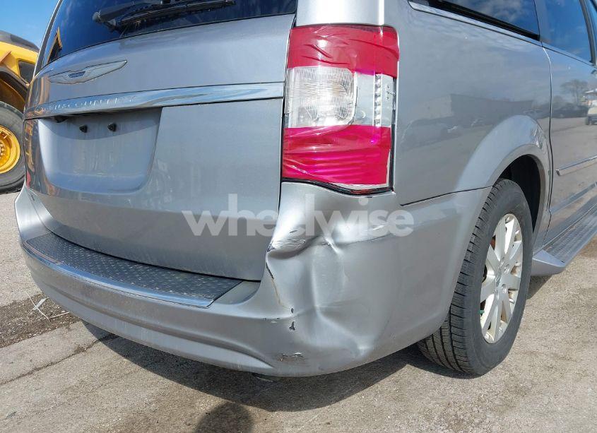 Photo 6 of 2016 Chrysler Town & COUNTRY TOURING (VIN 2C4RC1BG1GR206426)