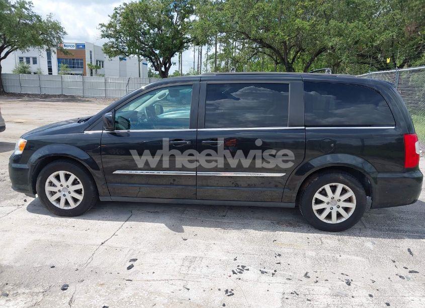 Photo 14 of 2016 Chrysler Town & COUNTRY TOURING (VIN 2C4RC1BG1GR284155)