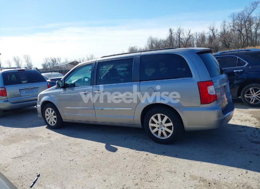 Photo 14 of 2016 Chrysler Town & COUNTRY TOURING (VIN 2C4RC1BG1GR286486)