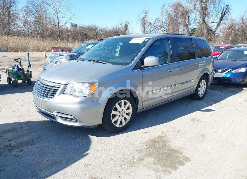 Photo 2 of 2016 Chrysler Town & COUNTRY TOURING (VIN 2C4RC1BG1GR286486)