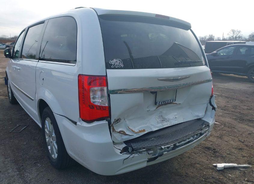 Photo 6 of 2016 Chrysler Town & COUNTRY TOURING (VIN 2C4RC1BG1GR294782)