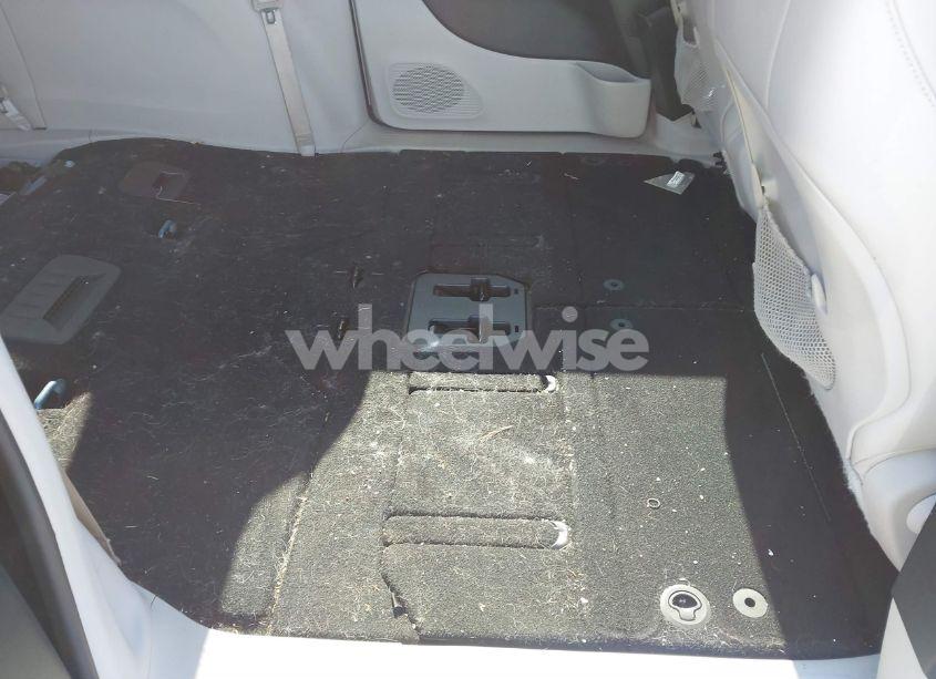 Photo 8 of 2017 Chrysler Pacifica TOURING-L (VIN 2C4RC1BG1HR516254)