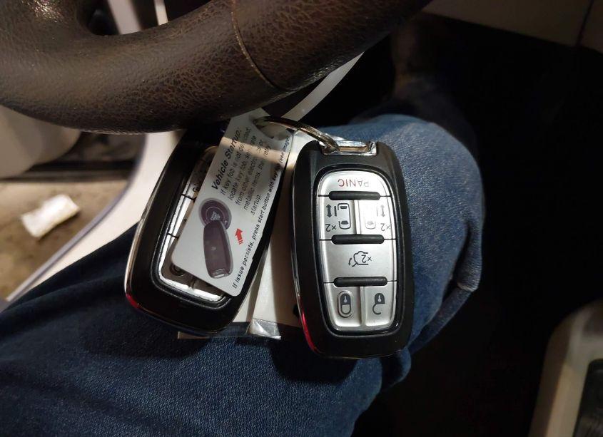 Photo 11 of 2017 Chrysler Pacifica TOURING PLUS (VIN 2C4RC1BG1HR753083)