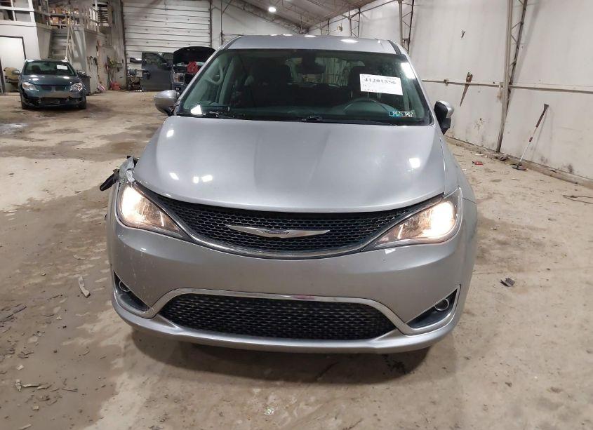 Photo 12 of 2017 Chrysler Pacifica TOURING PLUS (VIN 2C4RC1BG1HR753083)