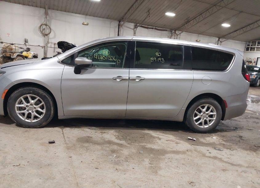 Photo 14 of 2017 Chrysler Pacifica TOURING PLUS (VIN 2C4RC1BG1HR753083)