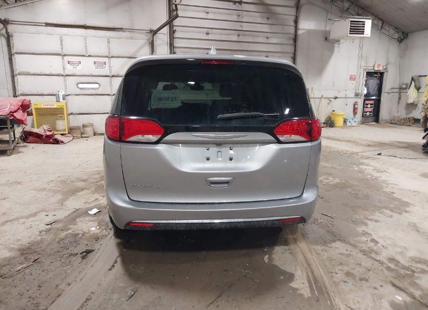 Photo 16 of 2017 Chrysler Pacifica TOURING PLUS (VIN 2C4RC1BG1HR753083)