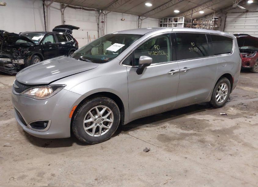 Photo 2 of 2017 Chrysler Pacifica TOURING PLUS (VIN 2C4RC1BG1HR753083)