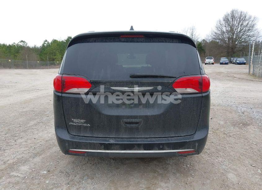 Photo 16 of 2017 Chrysler Pacifica TOURING-L (VIN 2C4RC1BG1HR795009)