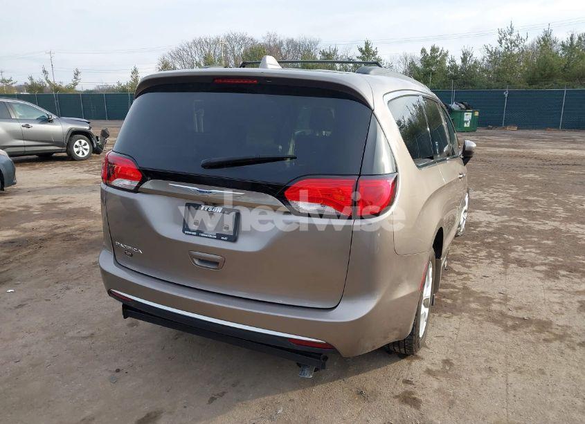 Photo 4 of 2017 Chrysler Pacifica TOURING PLUS (VIN 2C4RC1BG1HR817235)
