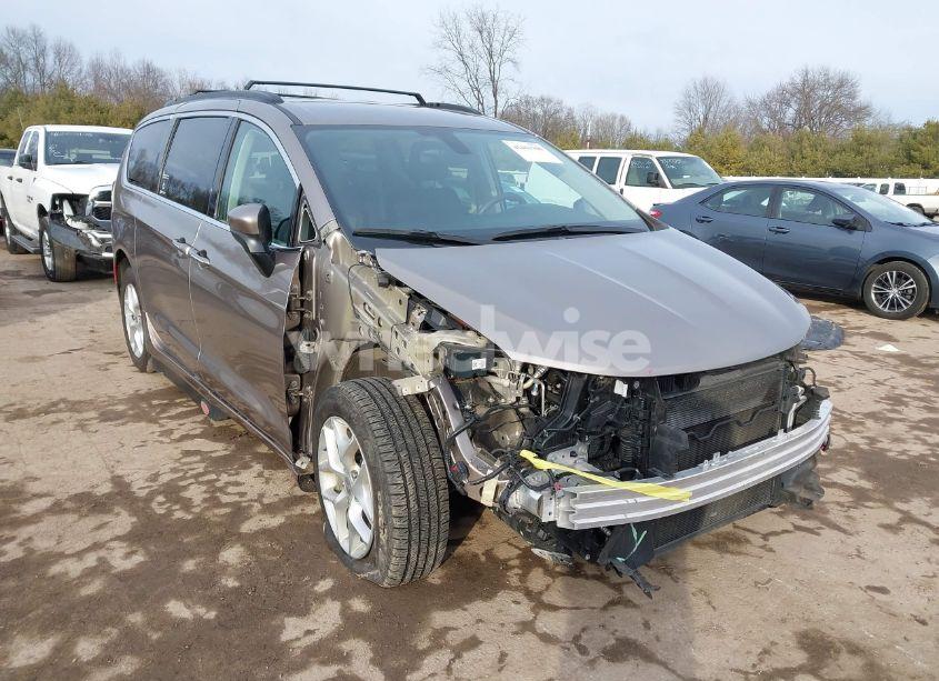 Photo 6 of 2017 Chrysler Pacifica TOURING PLUS (VIN 2C4RC1BG1HR817235)