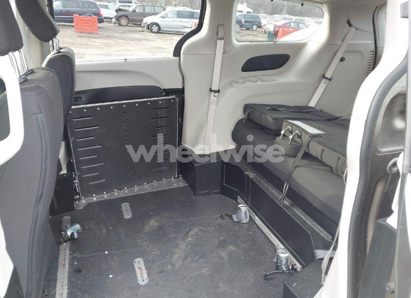 Photo 8 of 2017 Chrysler Pacifica TOURING PLUS (VIN 2C4RC1BG1HR817235)