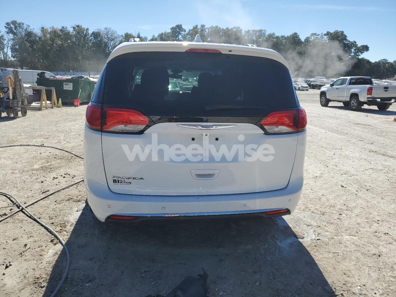 Photo 6 of 2018 CHRYSLER PACIFICA TOURING L (VIN 2C4RC1BG1JR174942)