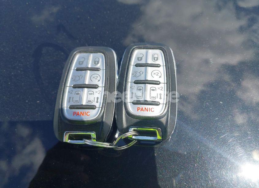 Photo 11 of 2018 Chrysler Pacifica TOURING L (VIN 2C4RC1BG1JR263569)