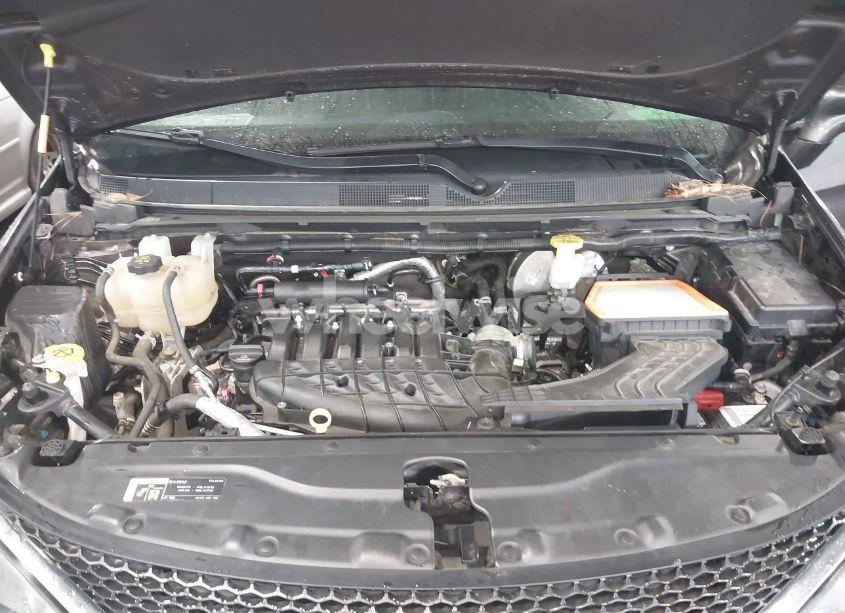 Photo 10 of 2018 Chrysler Pacifica TOURING L (VIN 2C4RC1BG1JR322717)