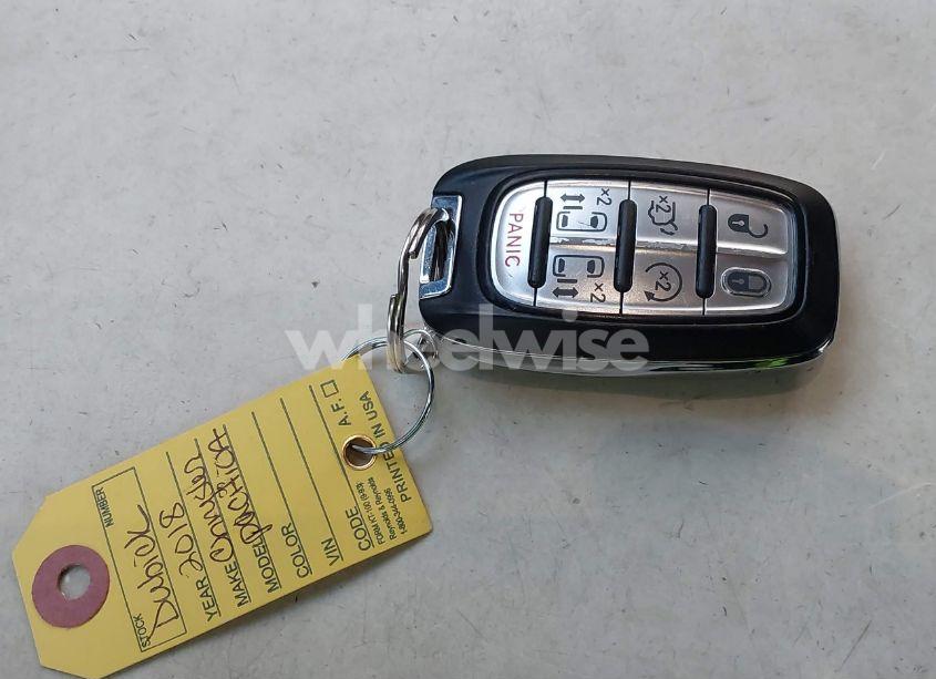 Photo 11 of 2019 Chrysler Pacifica TOURING L (VIN 2C4RC1BG1KR548189)