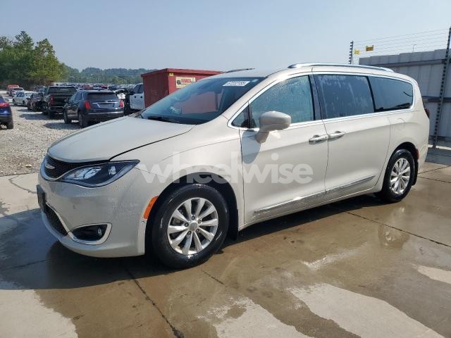 Photo 10 of 2019 CHRYSLER PACIFICA TOURING L (VIN 2C4RC1BG1KR604468)