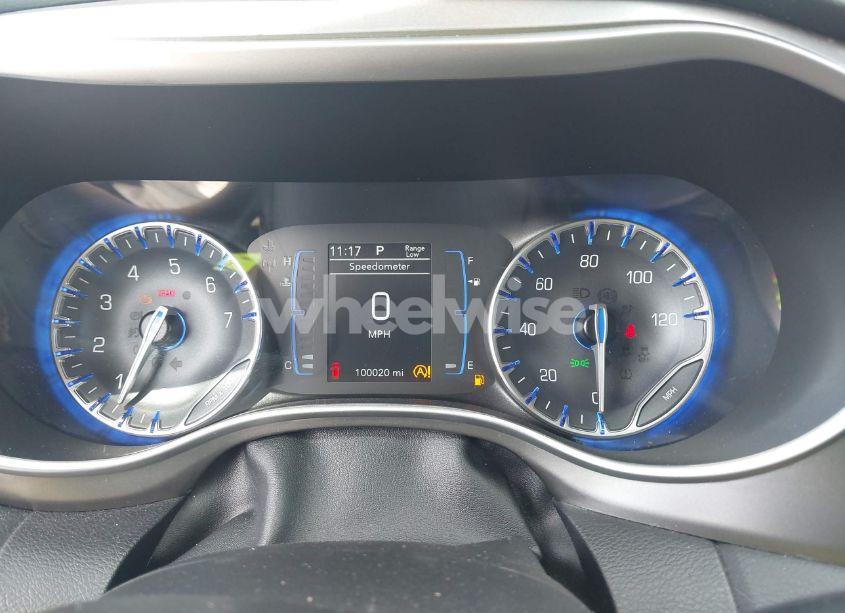 Photo 7 of 2020 Chrysler Pacifica TOURING L (VIN 2C4RC1BG1LR268936)