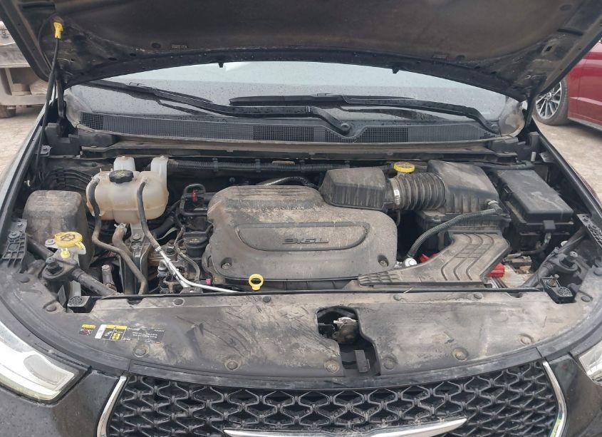 Photo 10 of 2023 Chrysler Pacifica TOURING L (VIN 2C4RC1BG1PR532548)