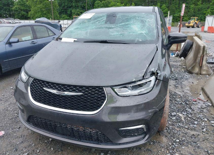 Photo 12 of 2023 Chrysler Pacifica TOURING L (VIN 2C4RC1BG1PR580891)