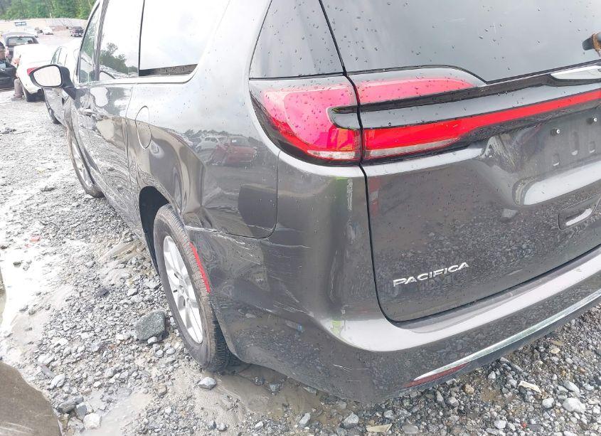 Photo 17 of 2023 Chrysler Pacifica TOURING L (VIN 2C4RC1BG1PR580891)