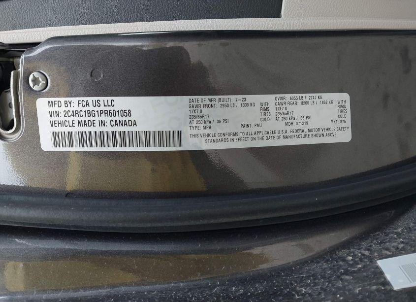 Photo 9 of 2023 Chrysler Pacifica TOURING L (VIN 2C4RC1BG1PR601058)