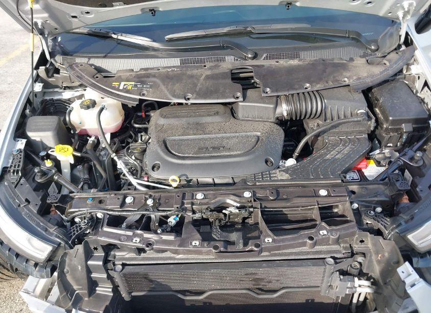 Photo 10 of 2024 Chrysler Pacifica TOURING L (VIN 2C4RC1BG1RR162415)