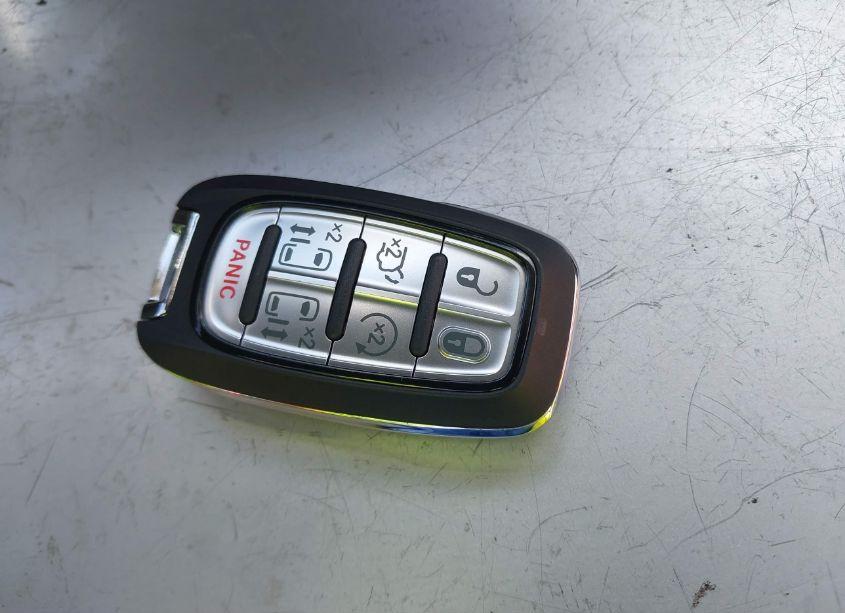 Photo 11 of 2024 Chrysler Pacifica TOURING L (VIN 2C4RC1BG1RR162415)