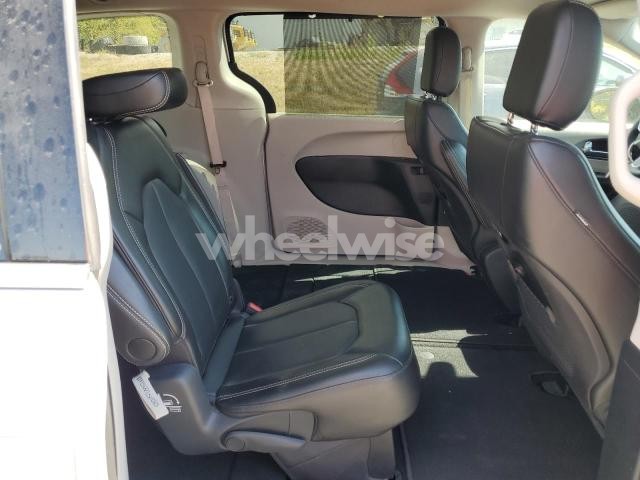 Photo 9 of 2024 CHRYSLER PACIFICA TOURING L (VIN 2C4RC1BG1RR171986)