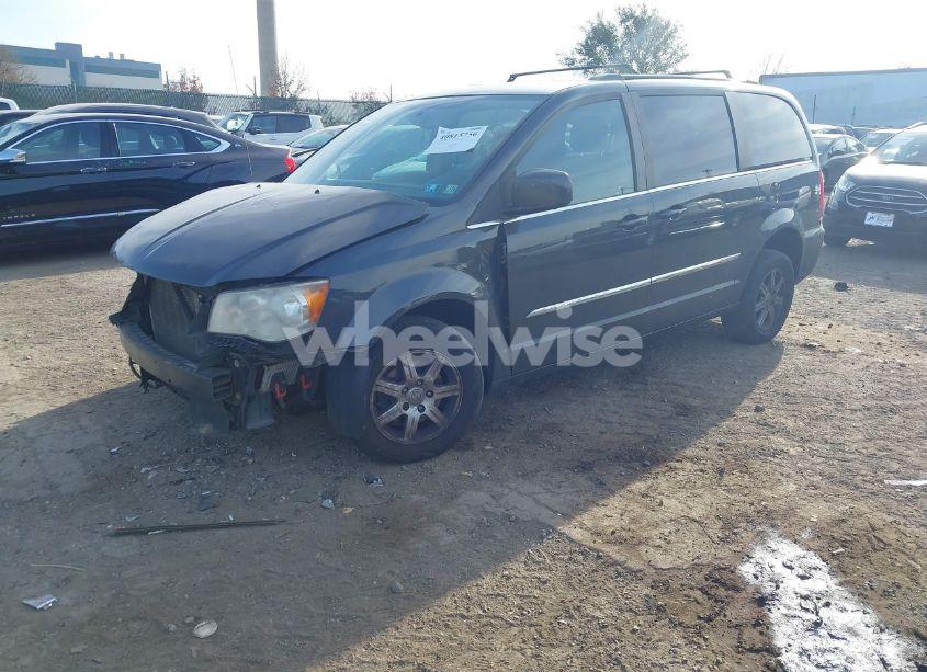 Photo 2 of 2012 Chrysler Town & COUNTRY TOURING (VIN 2C4RC1BG2CR135845)