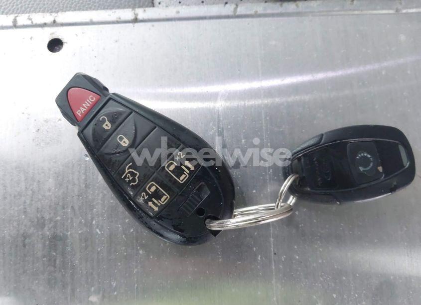 Photo 11 of 2012 Chrysler Town & COUNTRY TOURING (VIN 2C4RC1BG2CR186813)