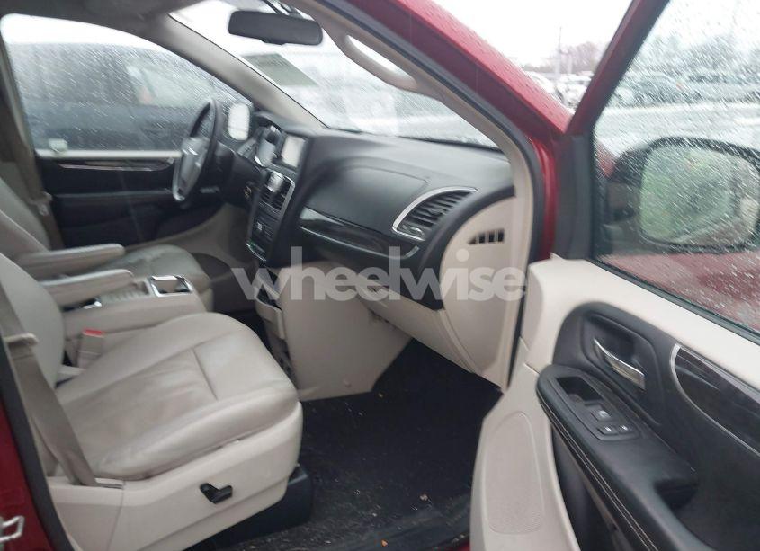 Photo 5 of 2012 Chrysler Town & COUNTRY TOURING (VIN 2C4RC1BG2CR186813)