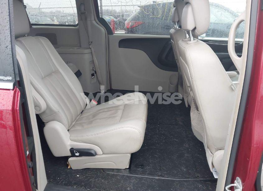 Photo 8 of 2012 Chrysler Town & COUNTRY TOURING (VIN 2C4RC1BG2CR186813)