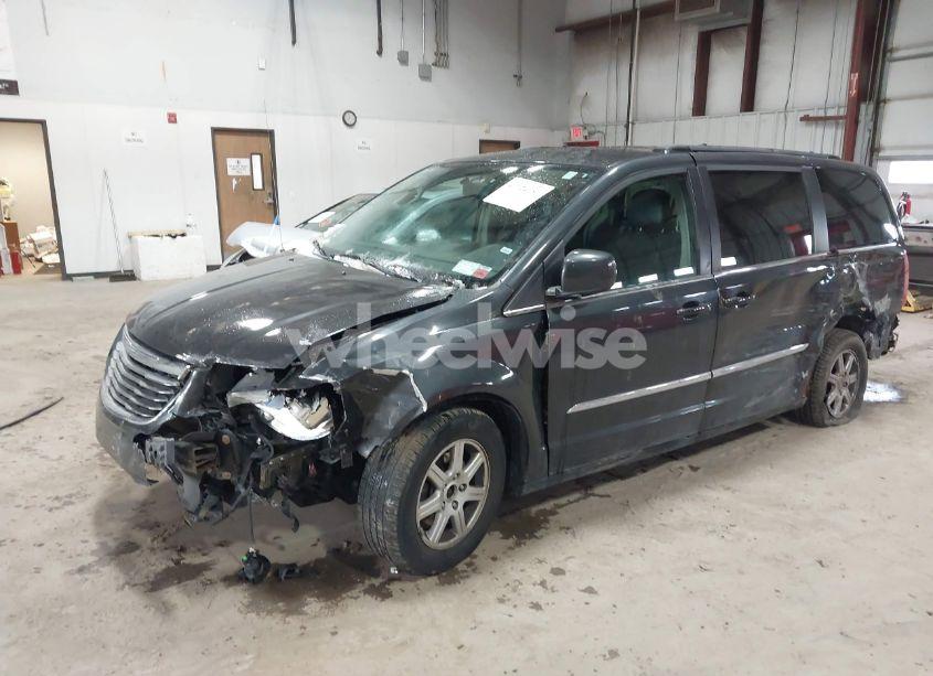 Photo 2 of 2012 Chrysler Town & COUNTRY TOURING (VIN 2C4RC1BG2CR187413)