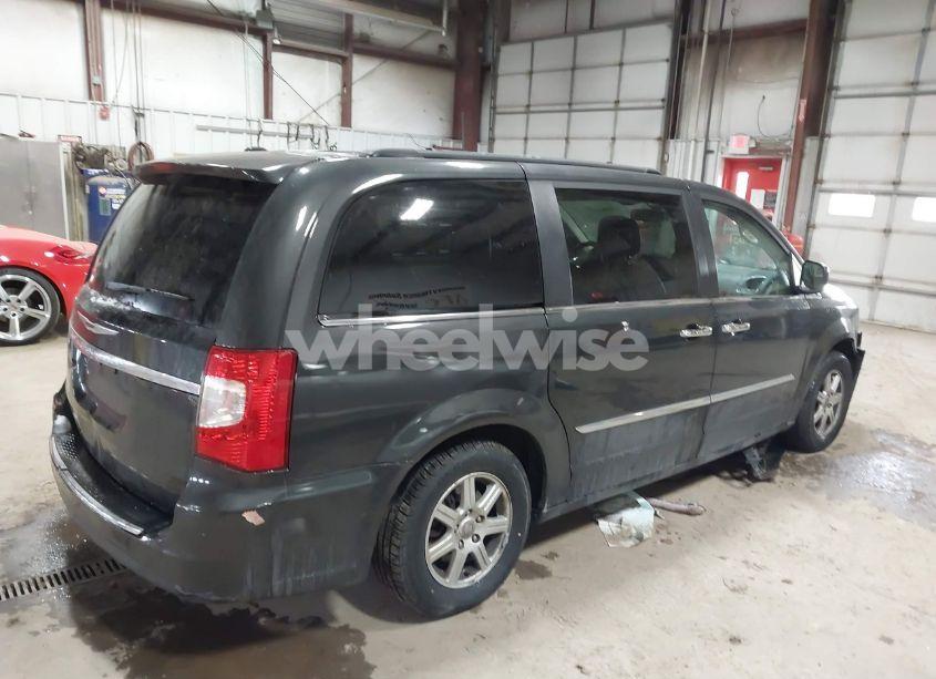 Photo 4 of 2012 Chrysler Town & COUNTRY TOURING (VIN 2C4RC1BG2CR187413)