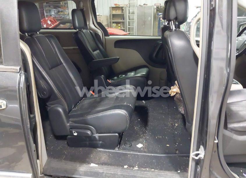 Photo 8 of 2012 Chrysler Town & COUNTRY TOURING (VIN 2C4RC1BG2CR187413)