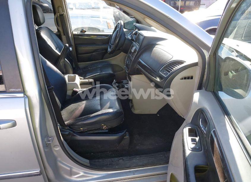 Photo 5 of 2012 Chrysler Town & COUNTRY TOURING (VIN 2C4RC1BG2CR306724)