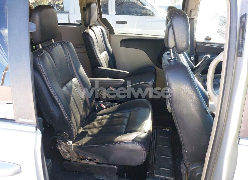 Photo 8 of 2012 Chrysler Town & COUNTRY TOURING (VIN 2C4RC1BG2CR306724)