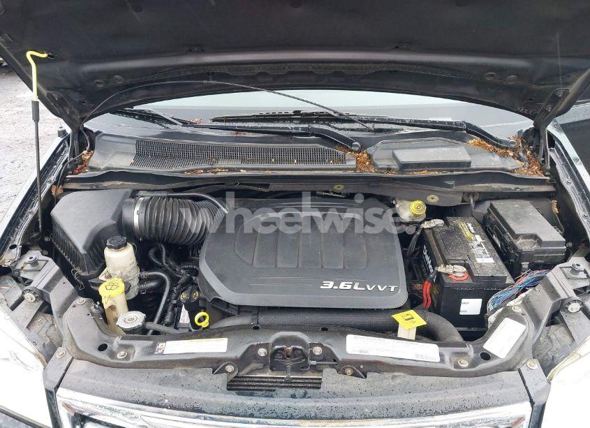 Photo 10 of 2012 Chrysler Town & COUNTRY TOURING (VIN 2C4RC1BG2CR326214)