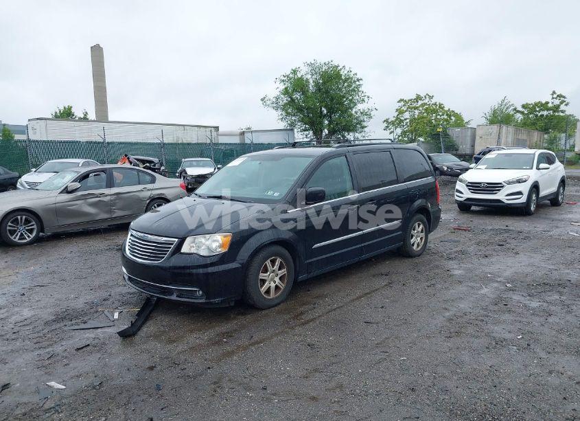 Photo 2 of 2012 Chrysler Town & COUNTRY TOURING (VIN 2C4RC1BG2CR326214)