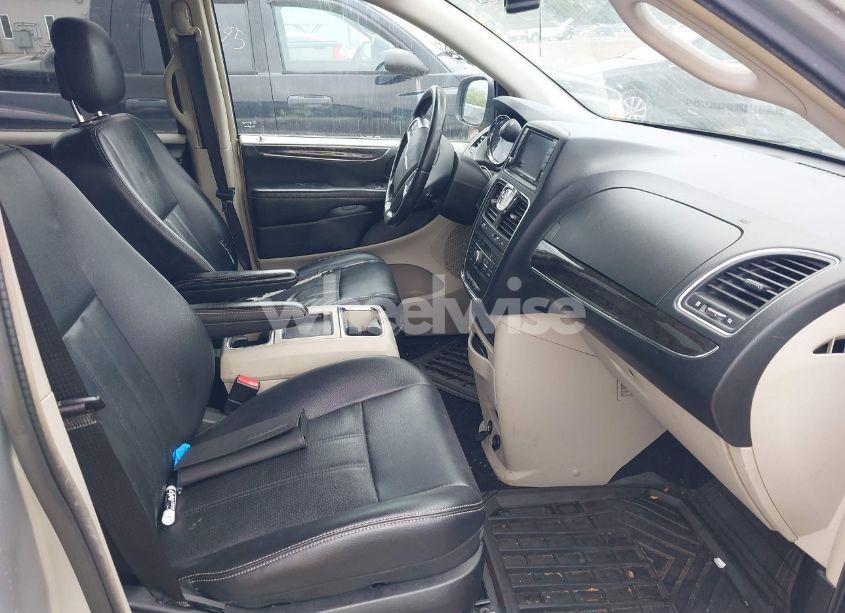 Photo 5 of 2012 Chrysler Town & COUNTRY TOURING (VIN 2C4RC1BG2CR331106)