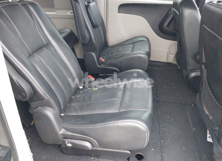 Photo 8 of 2012 Chrysler Town & COUNTRY TOURING (VIN 2C4RC1BG2CR331106)