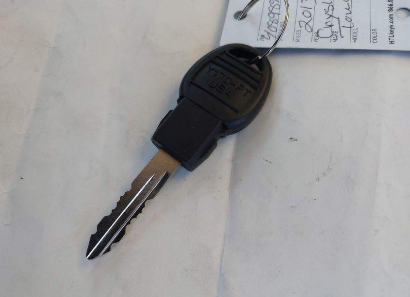 Photo 11 of 2013 Chrysler Town & COUNTRY TOURING (VIN 2C4RC1BG2DR512286)