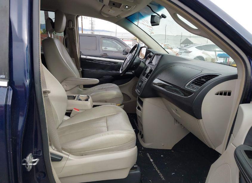 Photo 5 of 2013 Chrysler Town & COUNTRY TOURING (VIN 2C4RC1BG2DR512286)