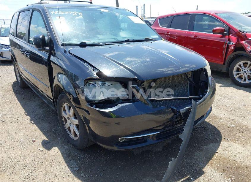 Photo 6 of 2013 Chrysler Town & COUNTRY TOURING (VIN 2C4RC1BG2DR584962)