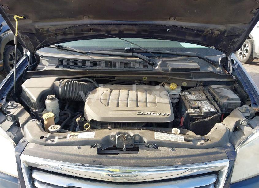 Photo 10 of 2013 Chrysler Town & COUNTRY TOURING (VIN 2C4RC1BG2DR653388)