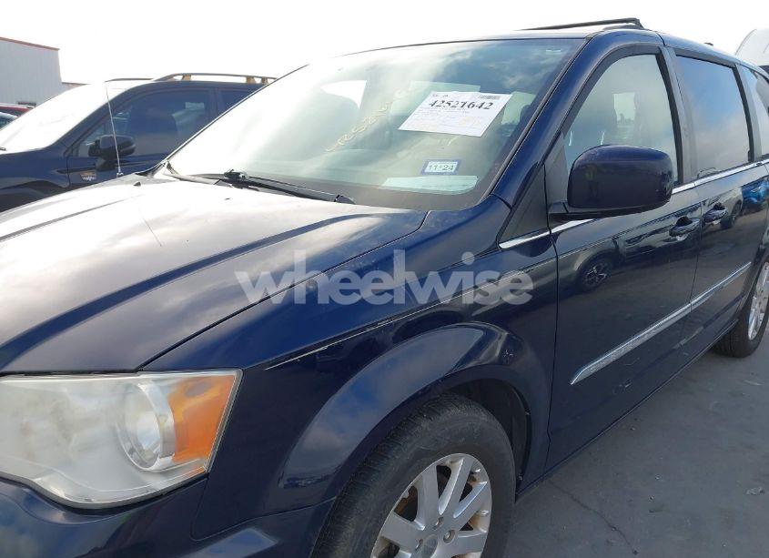 Photo 6 of 2013 Chrysler Town & COUNTRY TOURING (VIN 2C4RC1BG2DR653388)